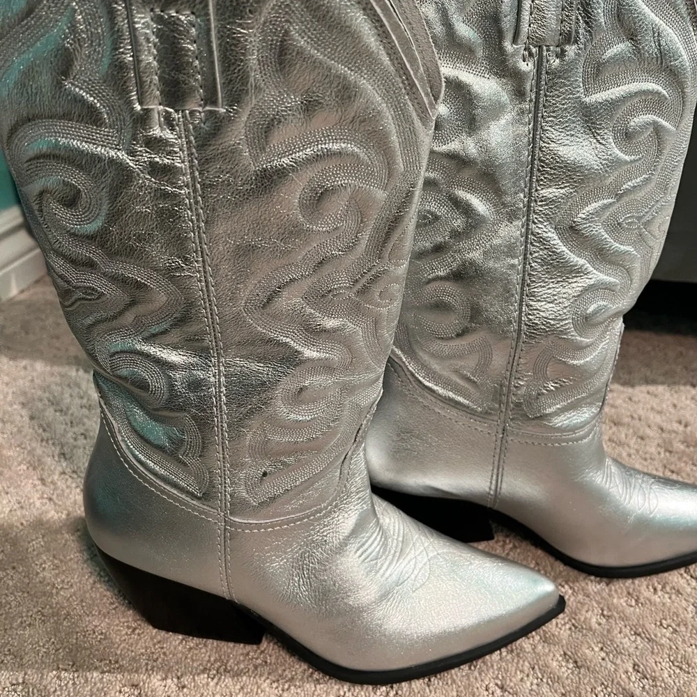 🔥 🔥 Steve Madden BOOTS ON THE GROUND 🪭🪭🪭 - Picture 7 of 13
